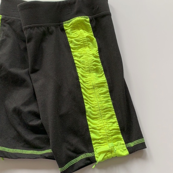 Puma Black Bike Shorts Size Large - Picture 6 of 6